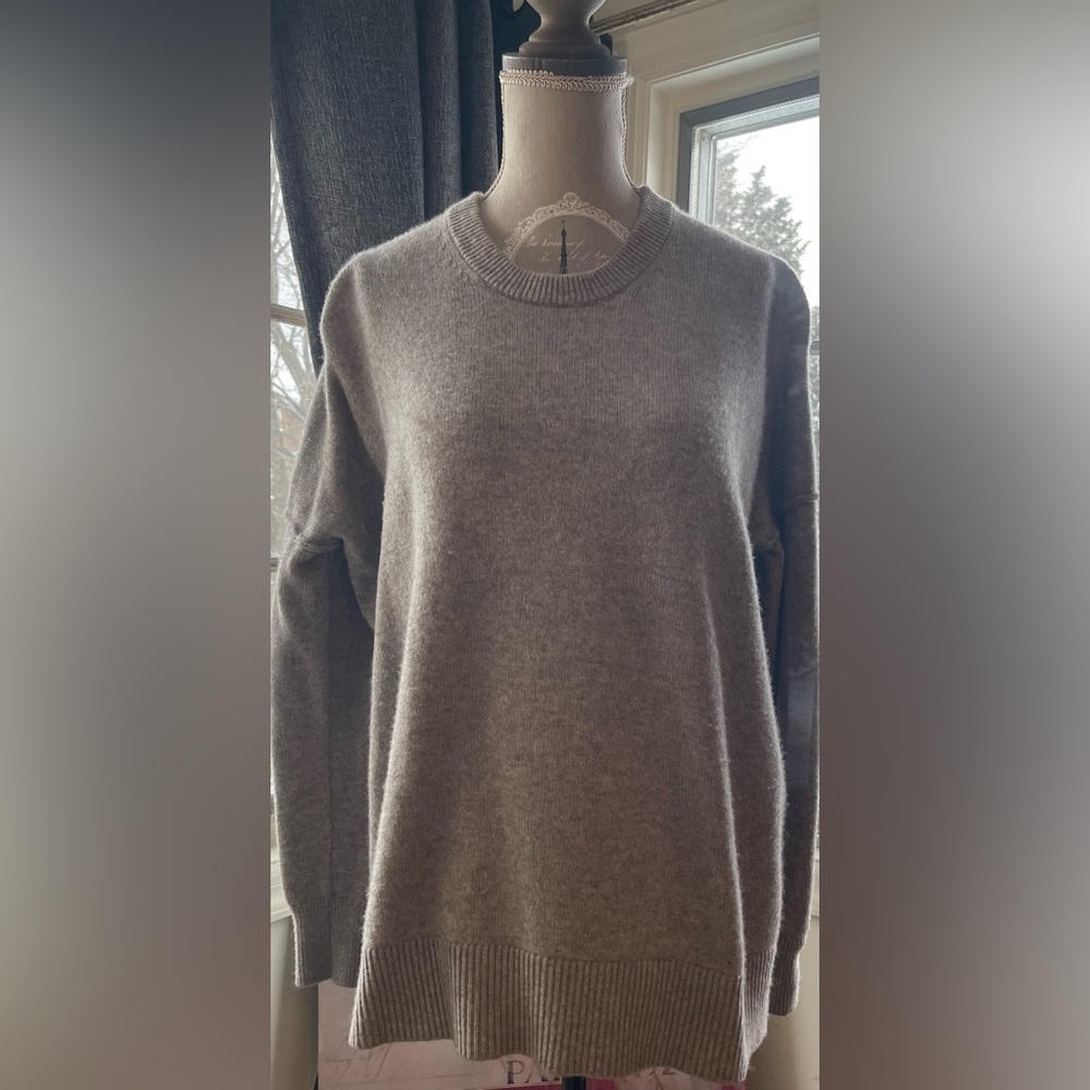 Athleta Heathered Brown Crew Neck Sweater